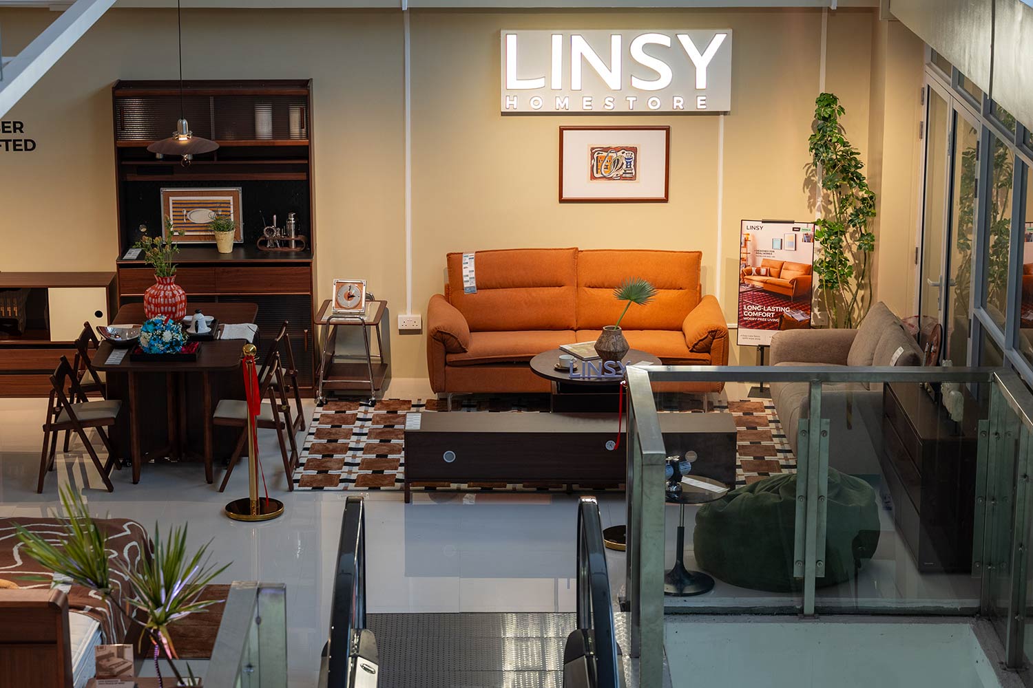 LINSY Opens in the Maldives