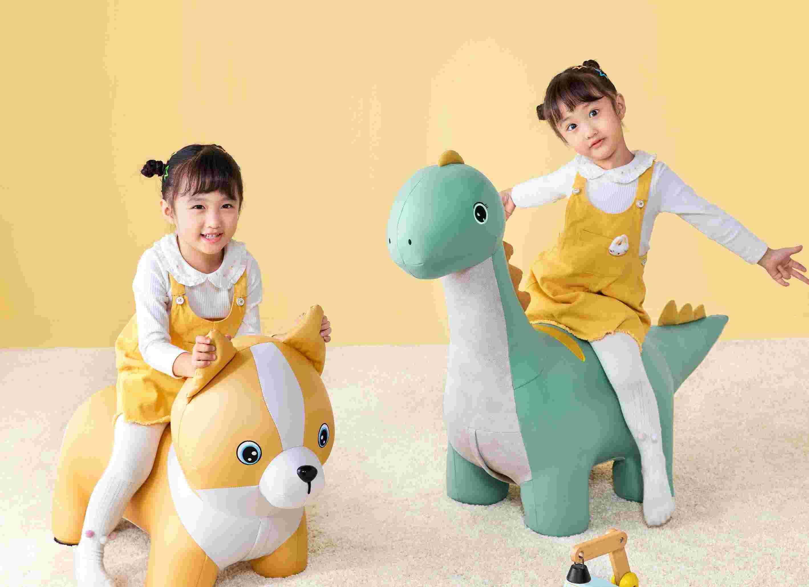 LINSY produced a sofa only for children? Check it out！